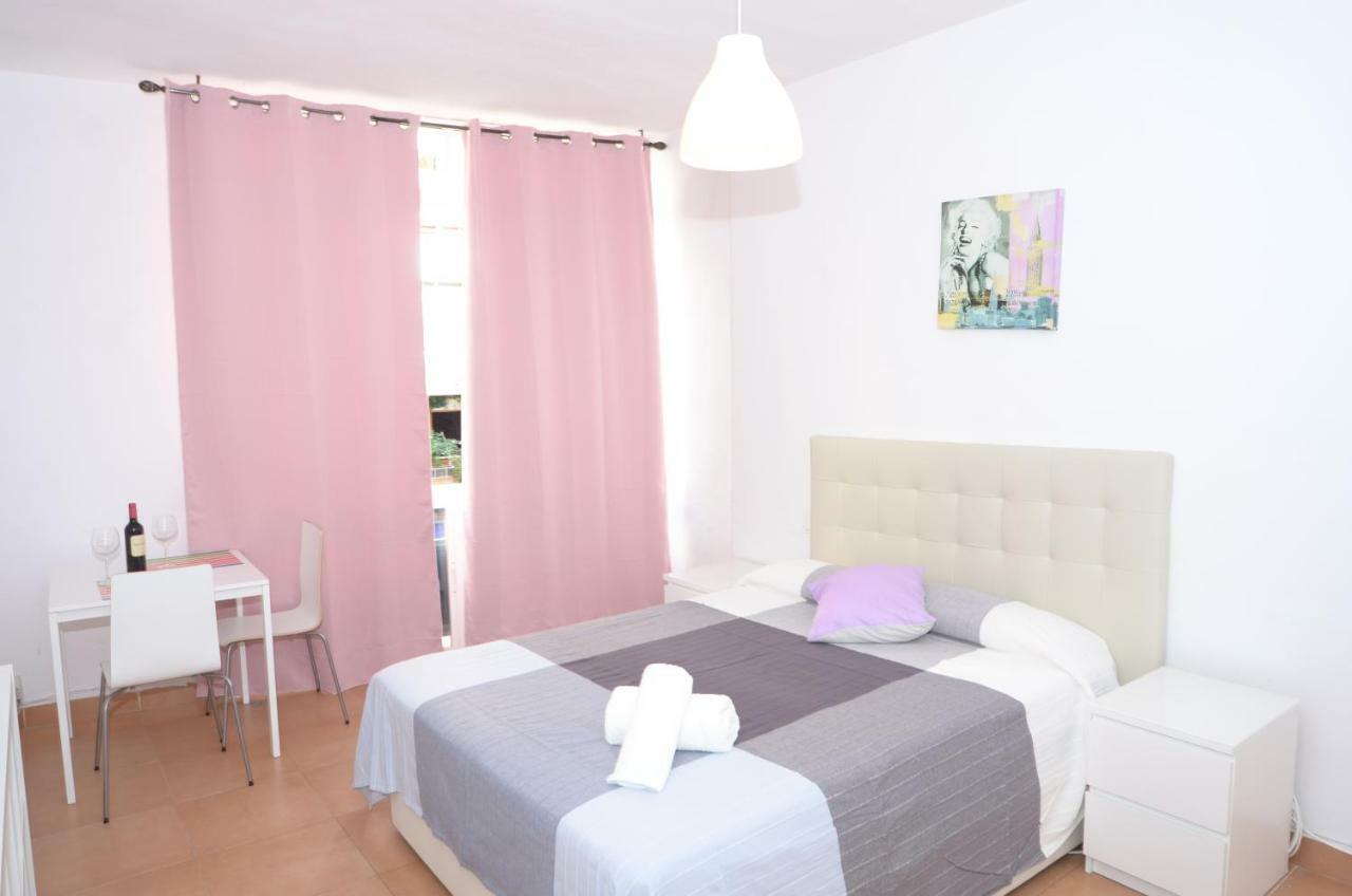 Big Room In Heart Dowtown Málaga Eksteriør billede